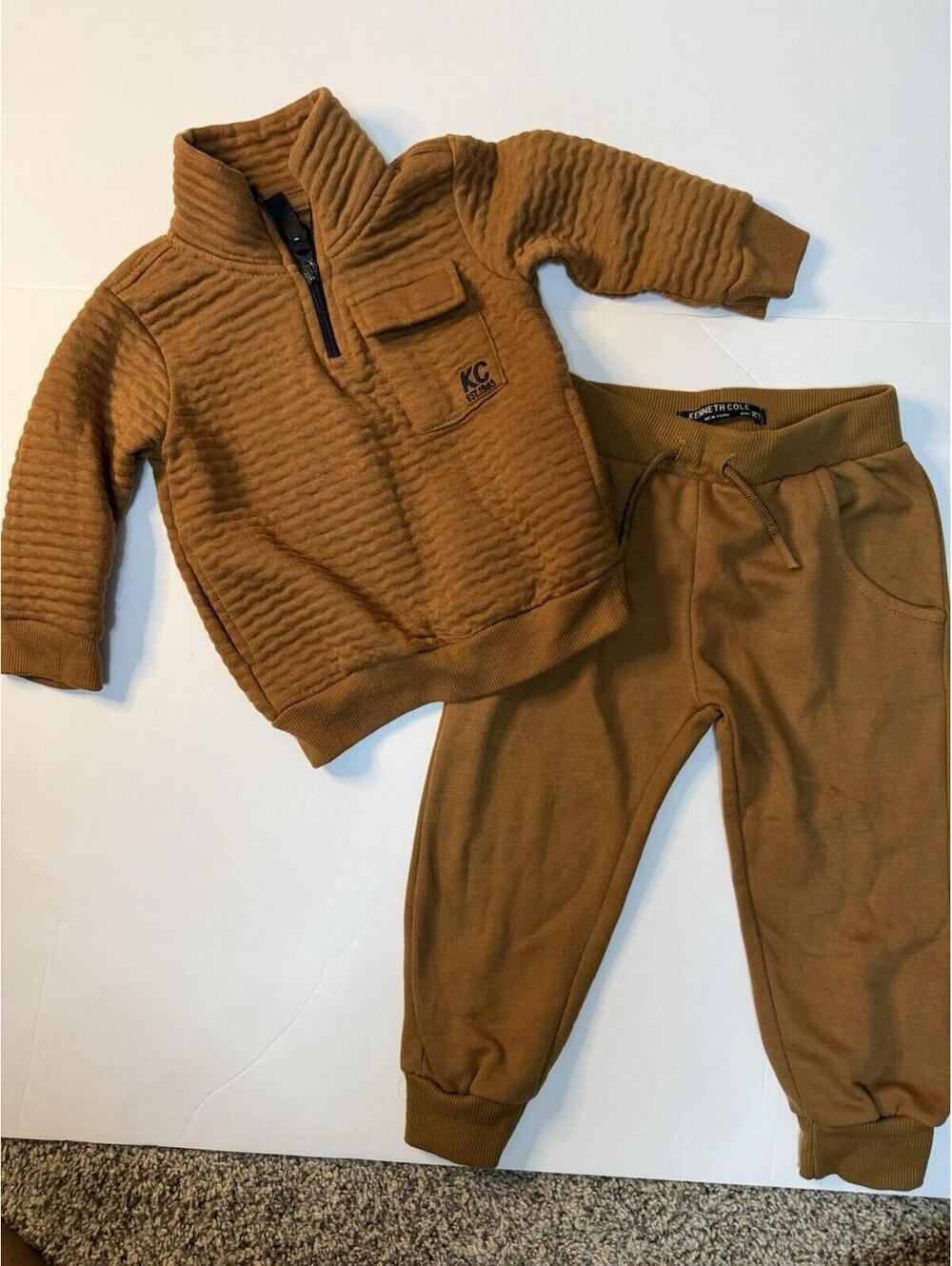 Kenneth Cole Boys Toddler Set 2T Sweatsuit